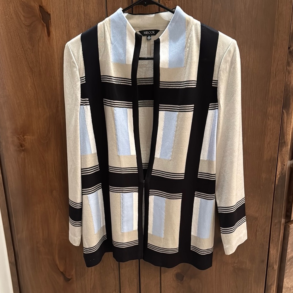 Chic Black and Cream Geometric Cardigan